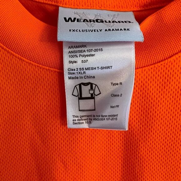 HiVis shirt with reflective stripes. Never worn - Picture 3 of 3